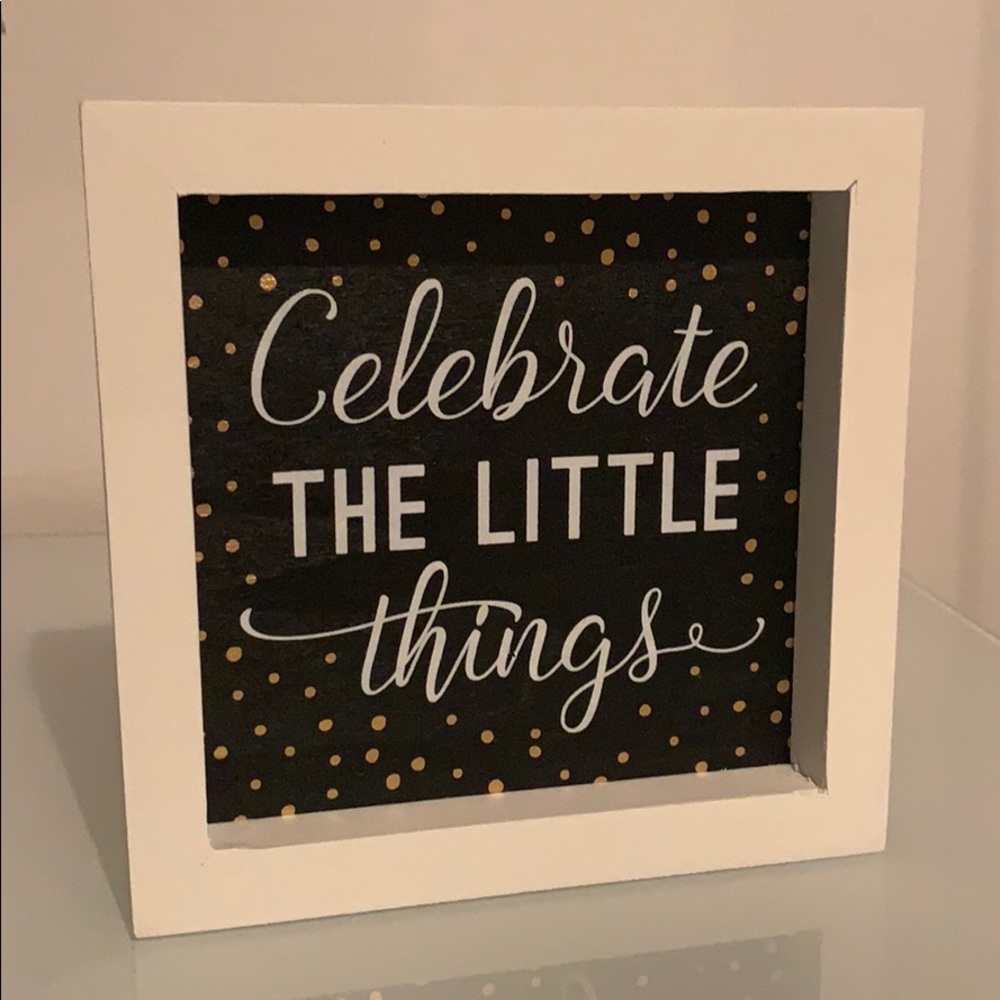 Box Sign